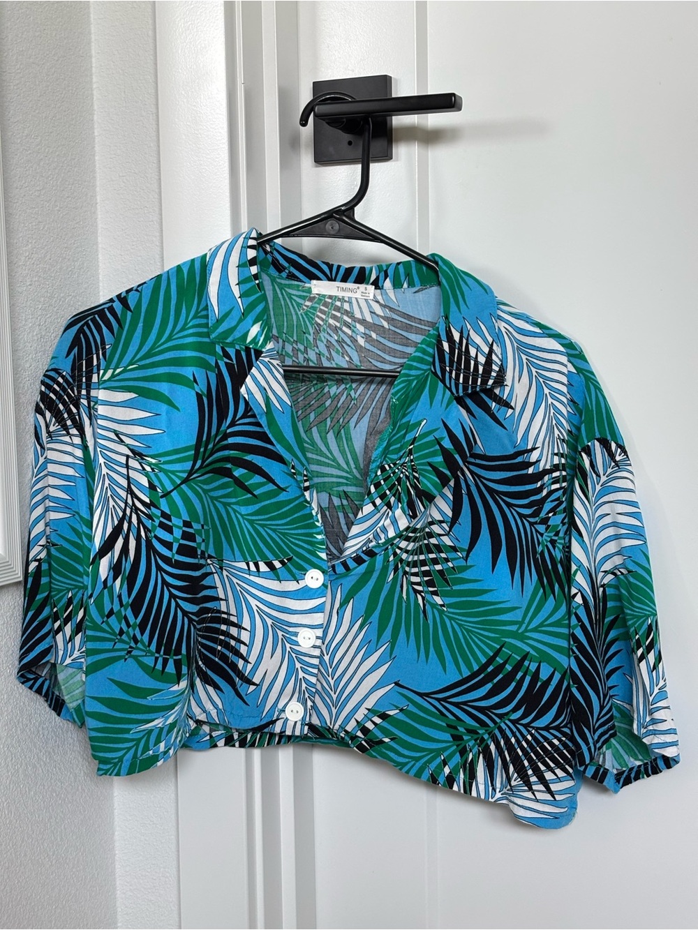 Tropical Print Cropped Button-Front Top
